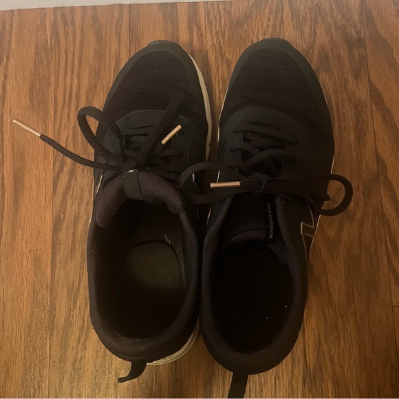 New Balance 715  Cross‎ Women’s Size 9 Training Shoes Sneakers Black - Picture 8 of 9